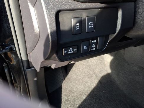 Used 2023 Toyota Tacoma Limited image 12