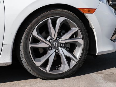 Used 2019 Honda Civic Touring image 54