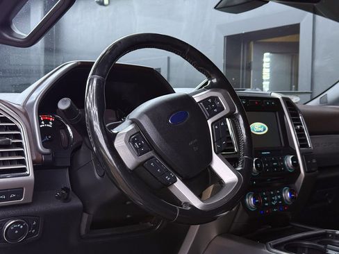 Used 2017 Ford F250 Platinum w/ Platinum Ultimate Package image 15