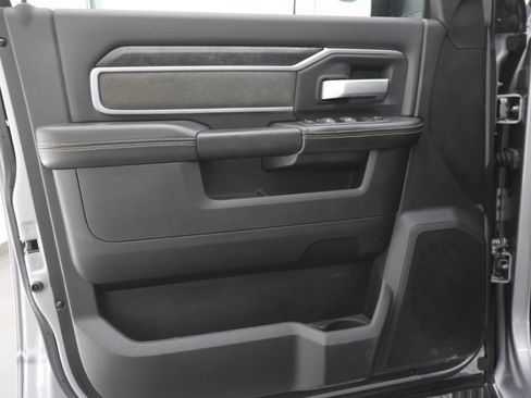 Used 2022 RAM 2500 Big Horn w/ Night Edition image 37