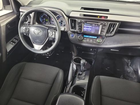 Used 2018 Toyota RAV4 LE Plus AWD/4WD image 15