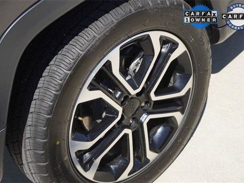 Certified 2022 Jeep Compass Limited image 9