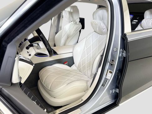 Used 2024 Mercedes-Benz Maybach S 580 4MATIC image 12