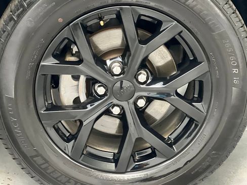 Used 2024 Jeep Grand Cherokee Altitude image 67