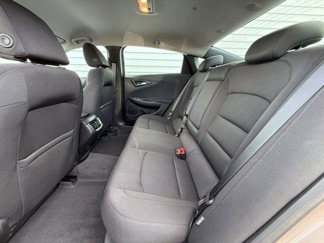 Used 2019 Chevrolet Malibu LT FWD image 14