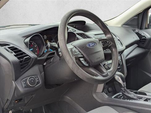 Used 2018 Ford Escape SE image 10