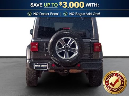 Used 2018 Jeep Wrangler Unlimited Sahara AWD/4WD image 5
