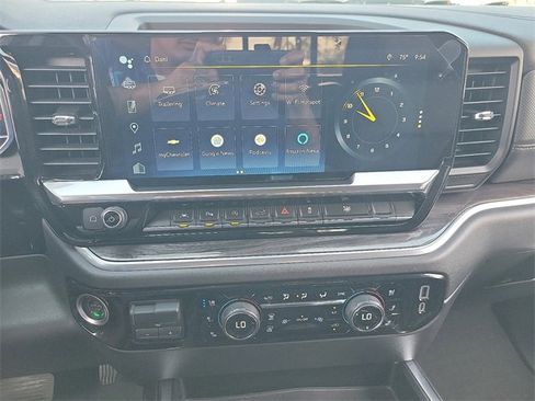 Used 2022 Chevrolet Silverado 1500 LTZ w/ LTZ Convenience Package II image 11