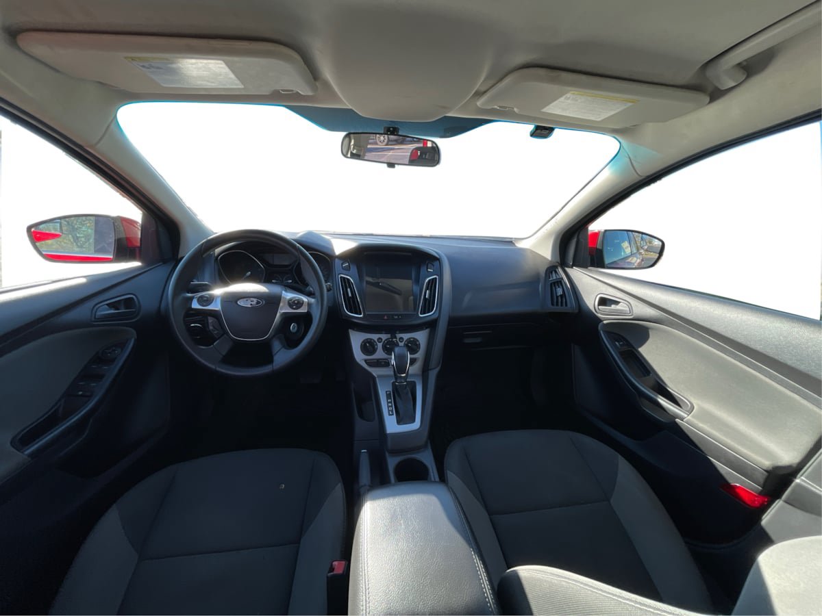 Used 2012 Ford Focus SE FWD image 21