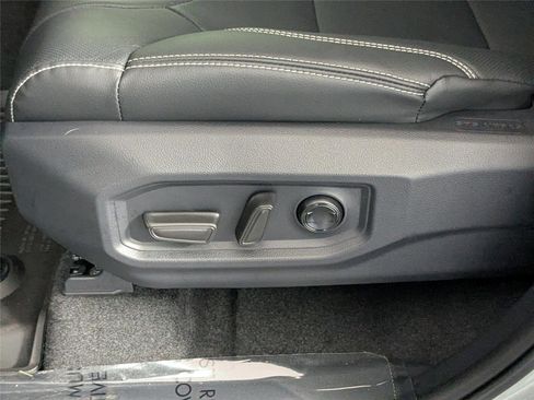 Used 2026 Toyota Tundra Limited image 11