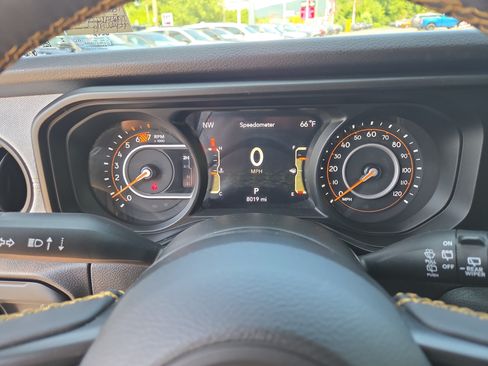 Used 2024 Jeep Wrangler Sport AWD/4WD image 22