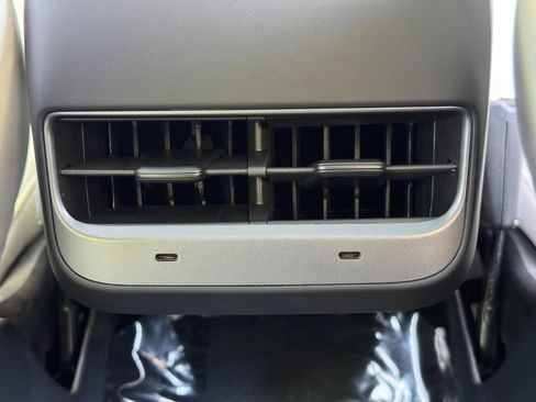 Used 2022 Tesla Model 3 image 34