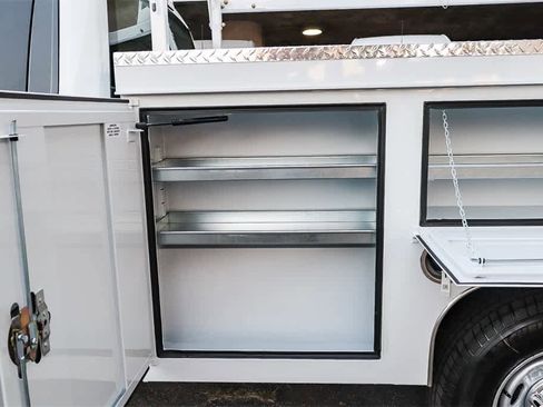 New 2026 Ford F250 XL w/ XL Chrome Package image 29