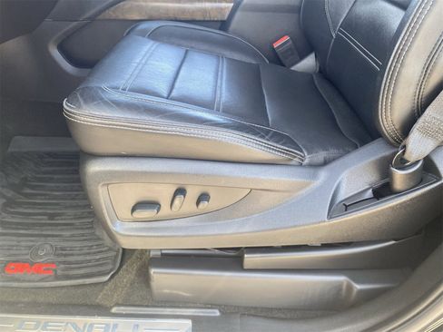 Used 2018 GMC Yukon Denali w/ Open Road Package image 22