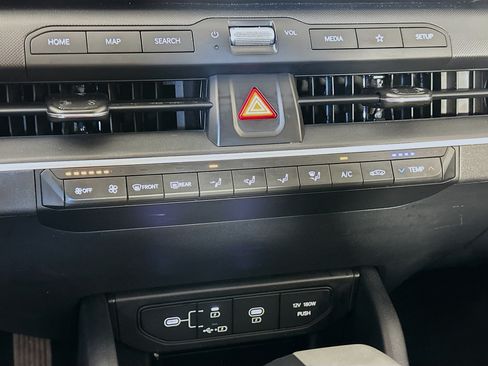 Used 2025 Kia K4 FWD image 24