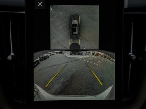 New 2026 Volvo XC60 B5 Plus w/ Protection Package Premier image 42