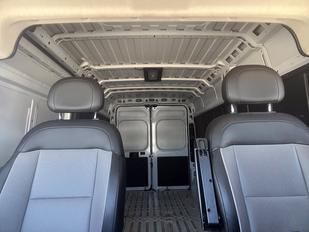 Used 2024 RAM ProMaster 2500 w/ Convenience Group FWD image 23