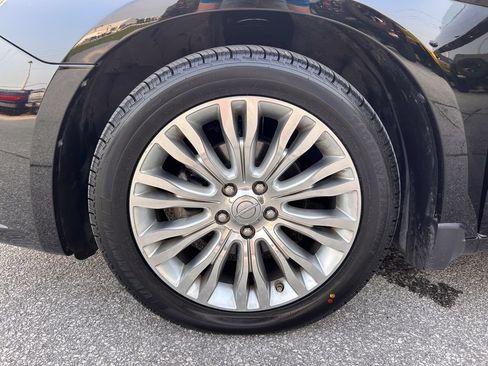 Used 2011 Chrysler 200 Limited FWD image 29