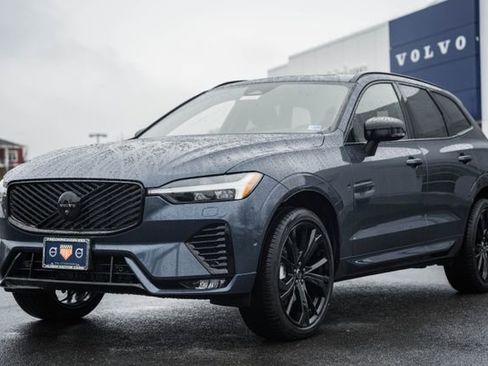 New 2026 Volvo XC60 B5 Ultra w/ Protection Package Premier image 3