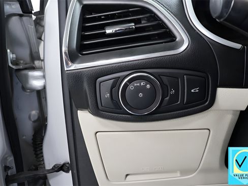 Used 2018 Ford Edge Titanium w/ Equipment Group 301A image 19