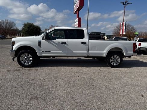 Used 2017 Ford F250 XLT image 1