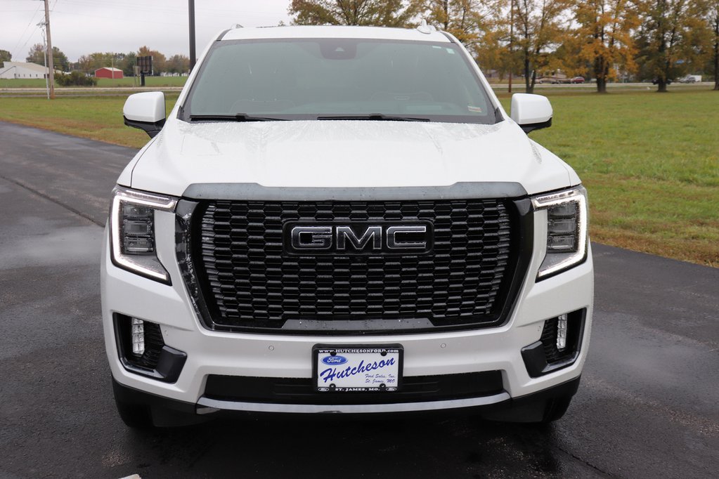 Used 2023 GMC Yukon XL Denali Ultimate AWD/4WD image 5