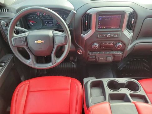 Used 2024 Chevrolet Silverado 1500 W/T w/ Z71 Off-Road Package image 10