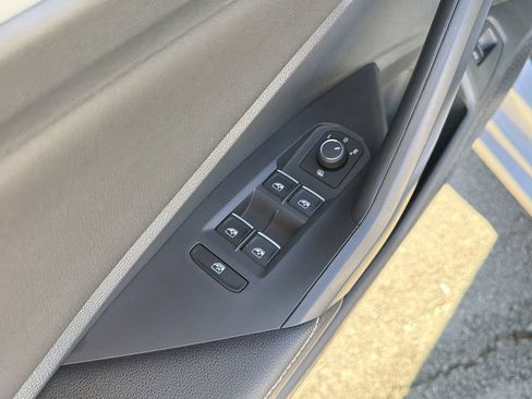 Used 2025 Volkswagen Jetta Sport image 23