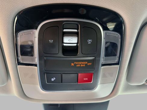 Used 2025 Hyundai Tucson Limited AWD/4WD image 26