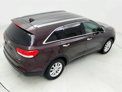 Used 2016 Kia Sorento AWD image 17