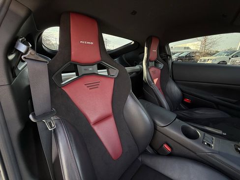 Used 2024 Nissan Z NISMO w/ Floor Mat Package image 29