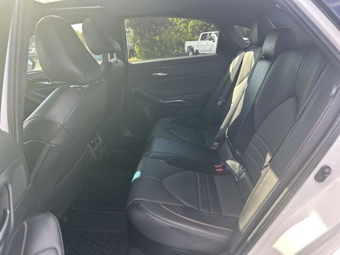 Used 2022 Toyota Avalon XSE image 26