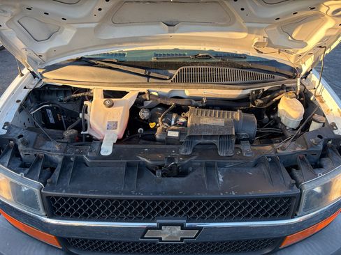 Used 2015 Chevrolet Express 3500 LT w/ LT Preferred Equipment Group image 33