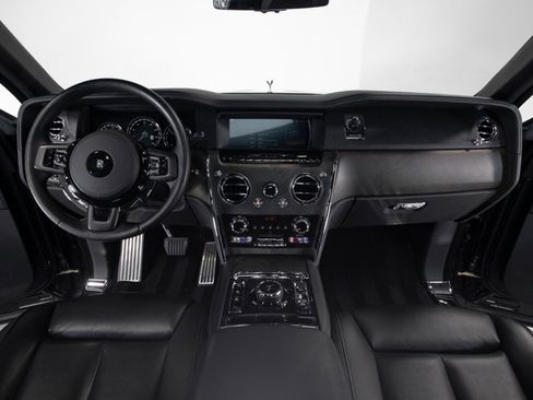 Used 2019 Rolls-Royce Cullinan image 26