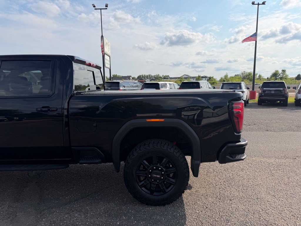 Used 2024 GMC Sierra 2500 AT4 w/ AT4 Premium Plus Package AWD/4WD image 8