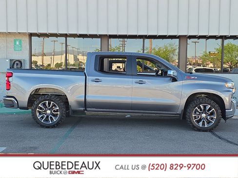 Used 2020 Chevrolet Silverado 1500 LT w/ Texas Edition image 9