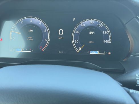 New 2025 Jeep Grand Cherokee L Laredo w/ Luxury Tech Group I AWD/4WD image 38