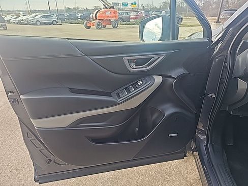 Used 2023 Subaru Forester Limited image 10