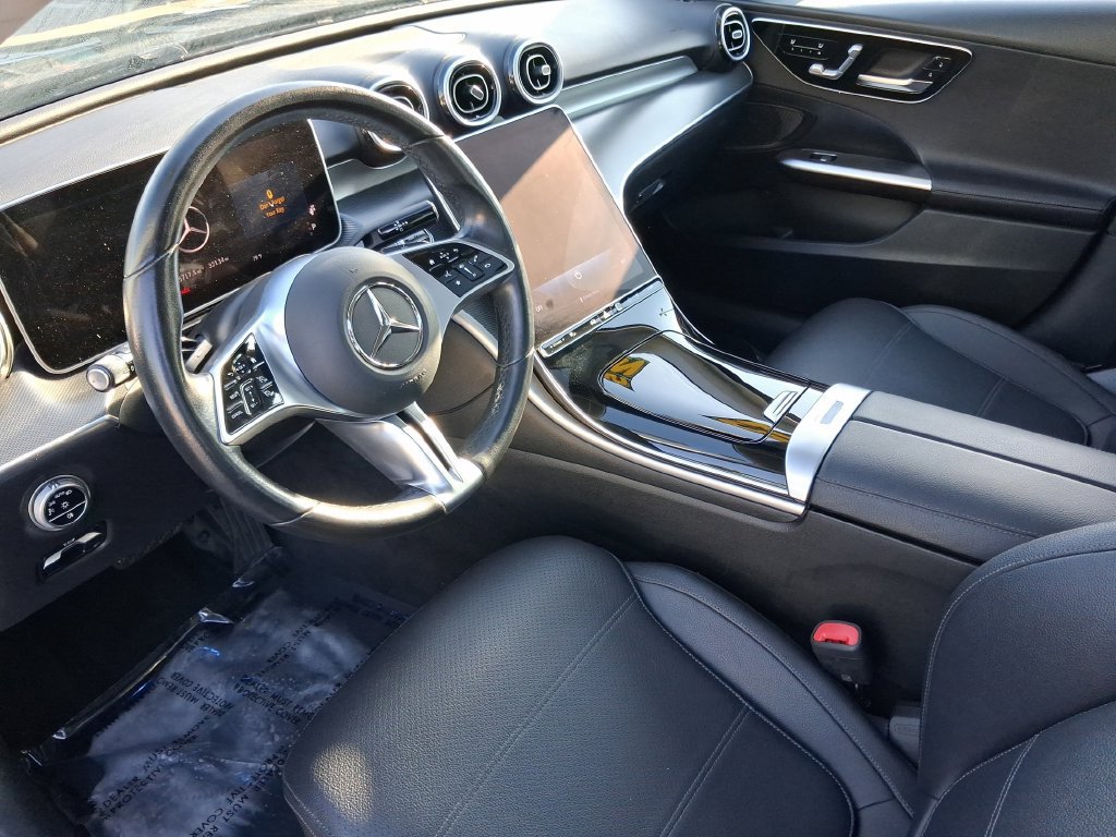Used 2025 Mercedes-Benz C 300 Sedan image 16