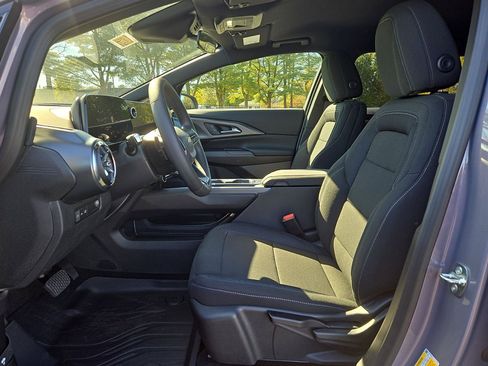 New 2026 Chevrolet Equinox EV LT image 14