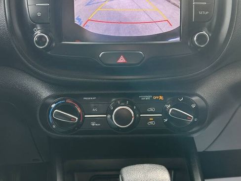 Used 2022 Kia Soul LX w/ Technology Package image 20