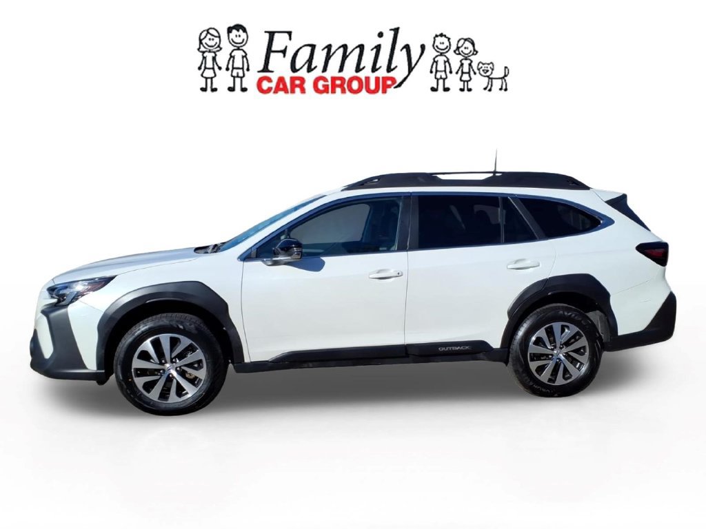 Used 2023 Subaru Outback Premium AWD/4WD image 2