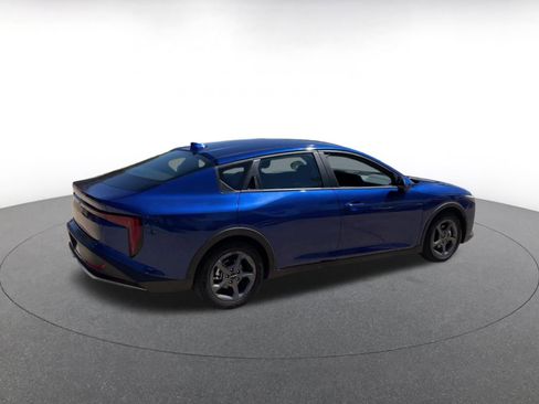 Used 2025 Kia K4 LXS image 15