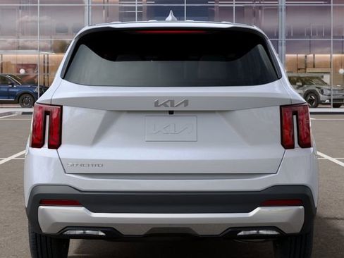 New 2026 Kia Sorento LX image 13