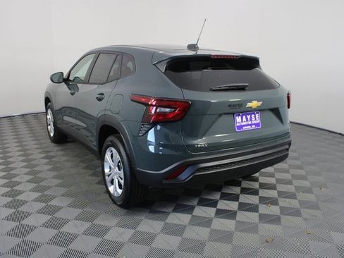 New 2026 Chevrolet Trax LS image 19