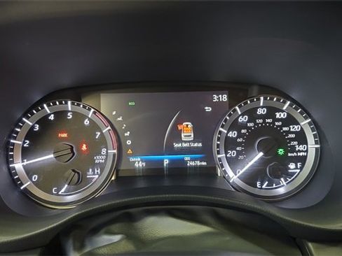 Used 2023 Toyota Highlander L image 10