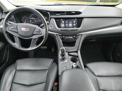 Used 2019 Cadillac XT5 Premium Luxury AWD/4WD image 25