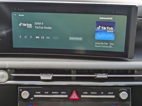 New 2025 Hyundai Tucson SEL image 21