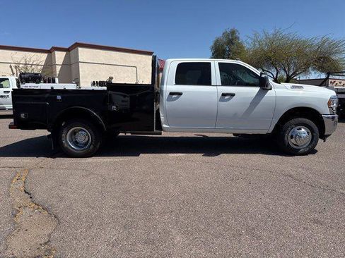 New 2024 RAM 3500 Tradesman w/ Chrome Appearance Group image 9