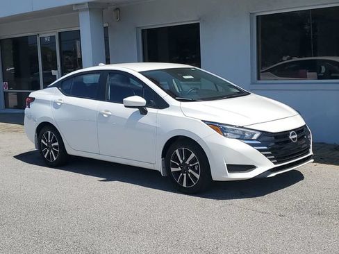 Certified 2025 Nissan Versa SV w/ Trunk Package FWD image 32